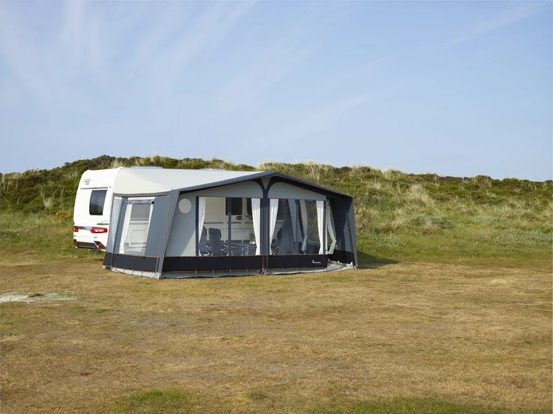 Isabella Commodore Carbon 4 Isabella Commodore Carbon - Image 2