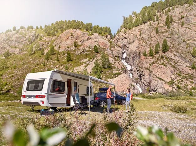 Thule 6300 Met Motor 12V Wit 4 Thule 6300 Met Motor 12V Wit - Image 2